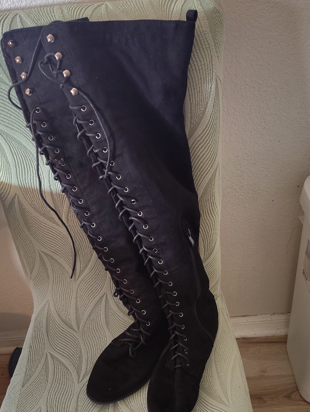 Fashion Black Lace-Up Over-the-Knee Women's Faux Suede Boots. - Picture 2 of 11